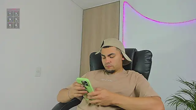 kalivan voinesscu online show from 3, 2, 2026