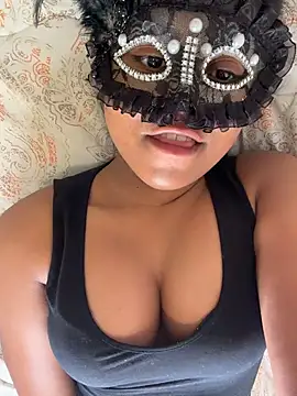 Bella Luna18 online show from 13, 2, 2026