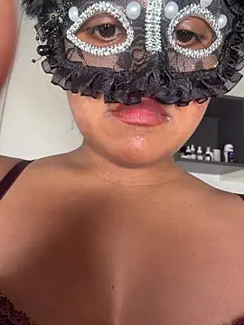 Bella Luna18 online show from 2, 3, 2026