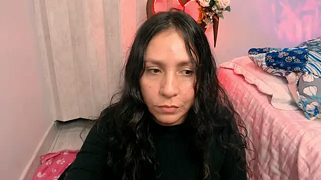 Snapshot of naihroby chatting on 16, 7, 2026 naihroby online show from 16, 7, 2026