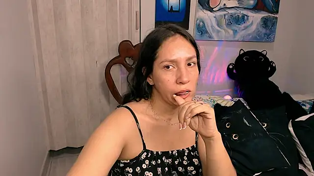 Snapshot of naihroby chatting on 31, 7, 2026 naihroby online show from 31, 7, 2026