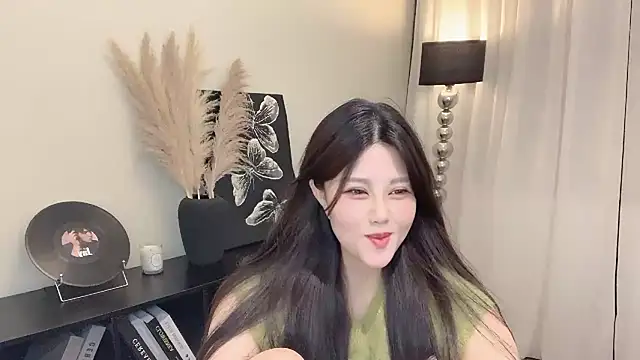 Strawberrybabyy1 online show from 7, 3, 2025