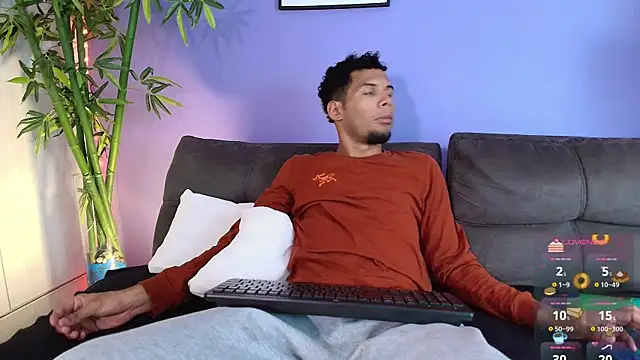 miaa lux online show from 21, 3, 2025