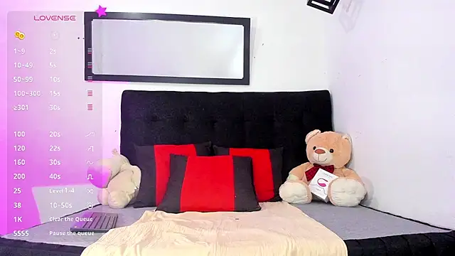 brittany williams  online show from 4, 2, 2025