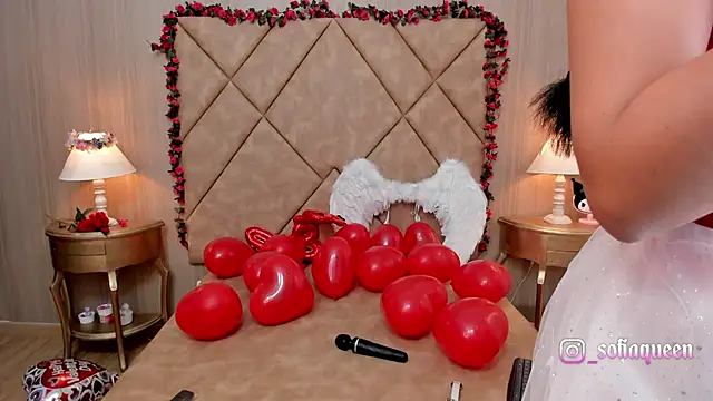 Snapshot of SoffiQueen chatting on 9, 2, 2025 SoffiQueen online show from 9, 2, 2025