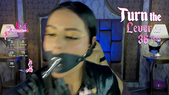 Snapshot of SoffiQueen chatting on 13, 9, 2025 SoffiQueen online show from 13, 9, 2025