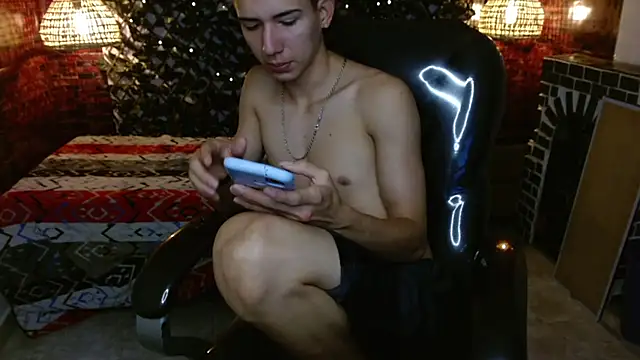 Snapshot of JackSwan18 chatting on 11, 1, 2025 JackSwan18 online show from 11, 1, 2025