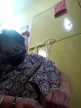 heenage online show from 31, 1, 2025