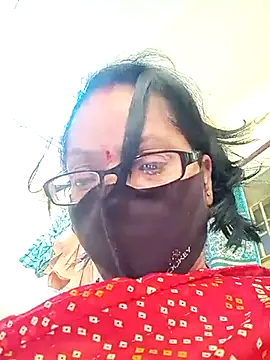 heenage online show from 5, 3, 2025