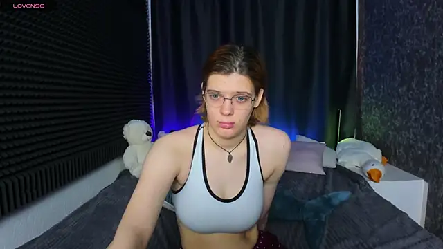 KIKI Krash online show from 4, 2, 2025