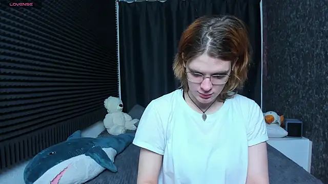 KIKI Krash online show from 20, 2, 2025