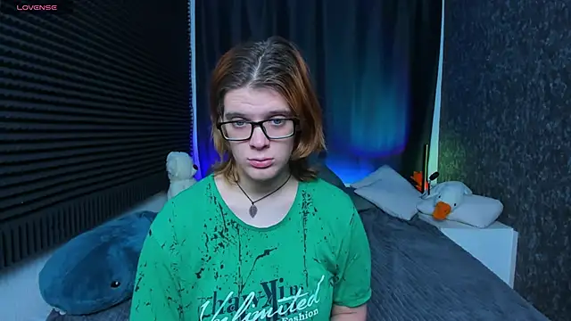 KIKI Krash online show from 28, 2, 2025