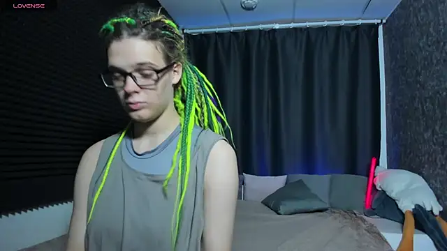 KIKI Krash online show from 27, 9, 2025