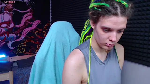 KIKI Krash online show from 4, 11, 2025