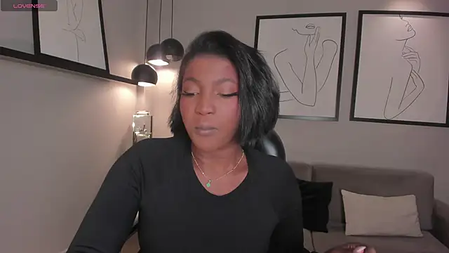 SavannahStorm online show from 5, 3, 2026