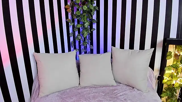 liz goth online show from 13, 1, 2026