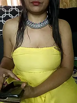 Cute Kritika online show from 16, 2, 2025
