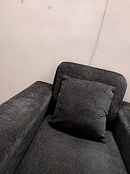 Cute Kritika online show from 8, 1, 2026