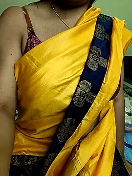 Cute Kritika online show from 14, 2, 2026