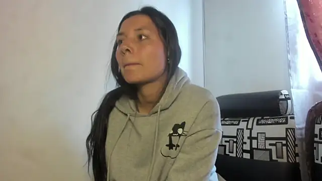 Nathaly love96 online show from 9, 6, 2026