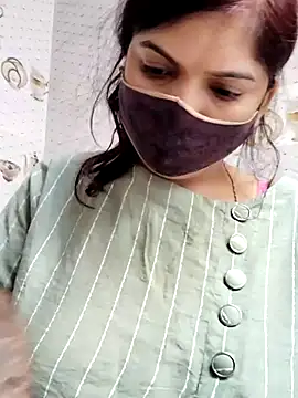 Snapshot of illay_love chatting on 3, 3, 2025 illay love online show from 3, 3, 2025