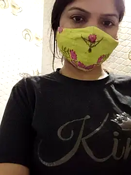 Snapshot of illay_love chatting on 8, 3, 2025 illay love online show from 8, 3, 2025