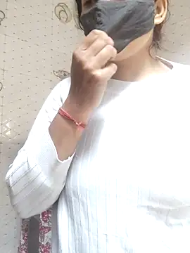 Snapshot of illay_love chatting on 18, 1, 2026 illay love online show from 18, 1, 2026