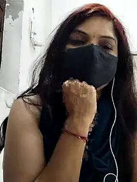 Snapshot of illay_love chatting on 5, 2, 2026 illay love online show from 5, 2, 2026