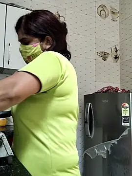 Snapshot of illay_love chatting on 24, 2, 2026 illay love online show from 24, 2, 2026