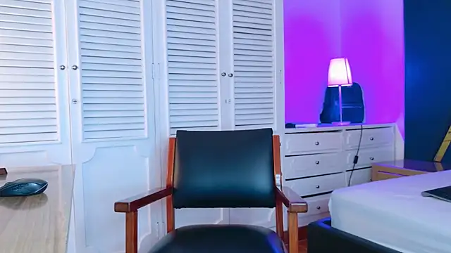 Adel Nesbiit online show from 19, 5, 2026