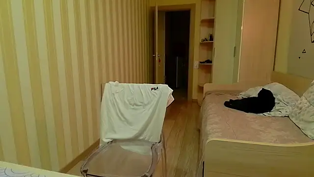 Snapshot of gayGamogey chatting on 4, 12, 2024 gayGamogey online show from 4, 12, 2024