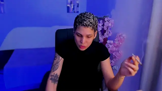 Charlee pink online show from 27, 11, 2025