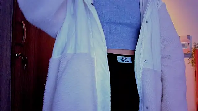 Snapshot of Charlee_pink chatting on 18, 3, 2026 Charlee pink online show from 18, 3, 2026