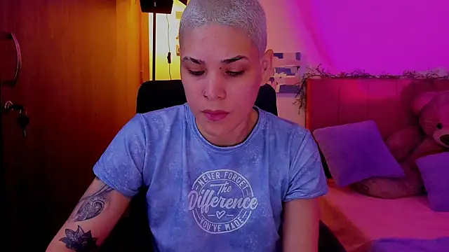 Snapshot of Charlee_pink chatting on 28, 3, 2026 Charlee pink online show from 28, 3, 2026