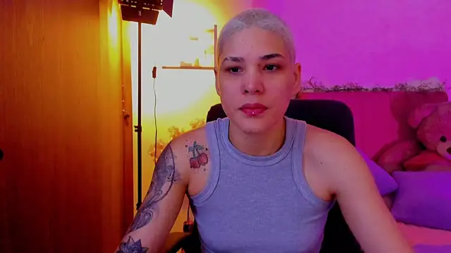 Snapshot of Charlee_pink chatting on 29, 3, 2026 Charlee pink online show from 29, 3, 2026