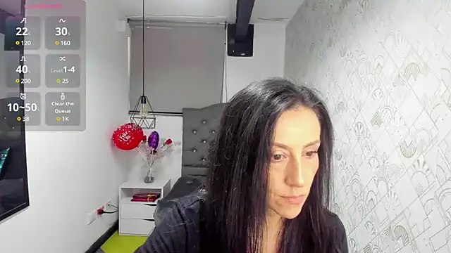 Abrillee1 online show from 7, 3, 2025