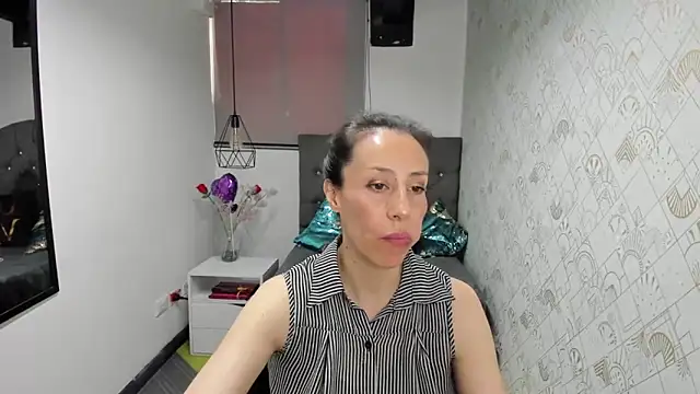 Abrillee1 online show from 22, 3, 2025