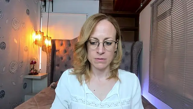 Snapshot of SammySanders chatting on 7, 2, 2025 SammySanders online show from 7, 2, 2025