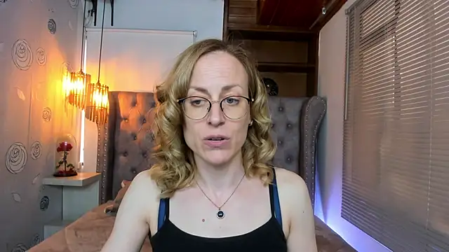 Snapshot of SammySanders chatting on 12, 2, 2025 SammySanders online show from 12, 2, 2025