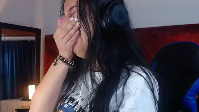 Julietacollins06 online show from 19, 3, 2026