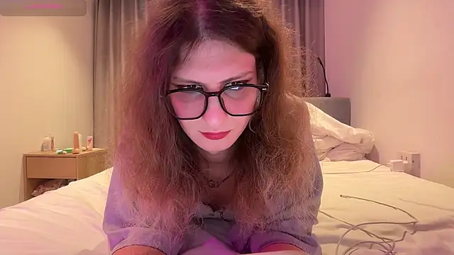 Alice Pinkhead online show from 12, 6, 2026