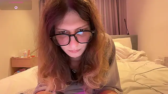Alice Pinkhead online show from 9, 7, 2026
