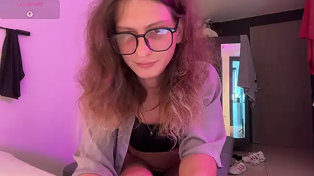 Alice Pinkhead online show from 10, 7, 2026