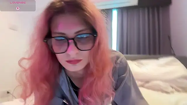 Alice Pinkhead online show from 16, 7, 2026