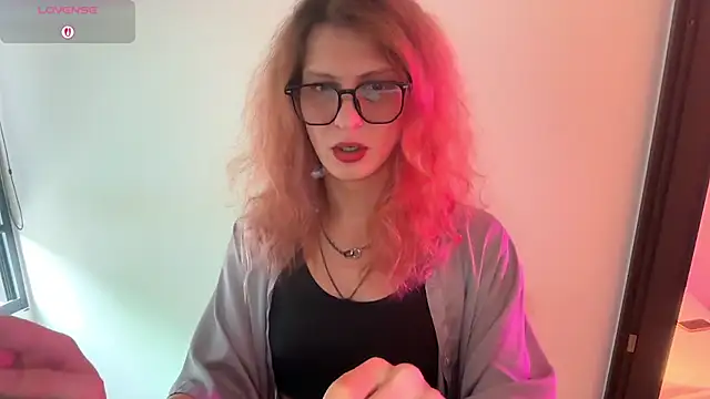 Alice Pinkhead online show from 24, 7, 2026
