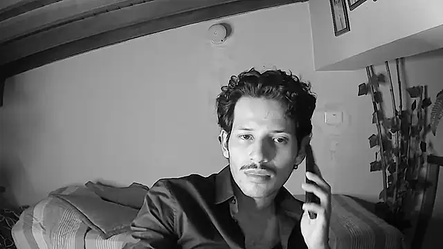 Nicholasrodrii online show from 18, 6, 2026