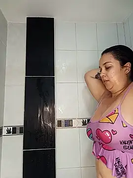 brianaGuzman online show from 25, 5, 2026