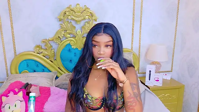 SalomeRestrepo online show from 16, 11, 2025