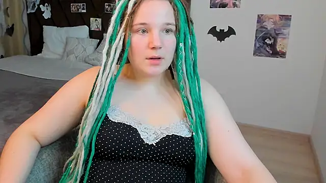 GloriaHylivi online show from 11, 12, 2024