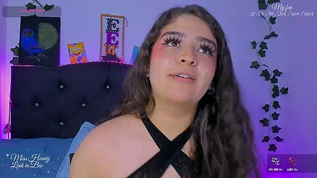 Mxss Honey online show from 23, 3, 2025